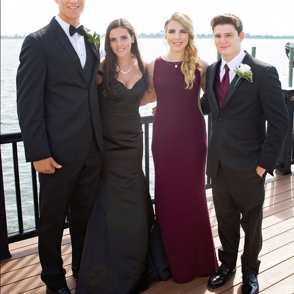 Burgundy Gown - Picture 2 of 2